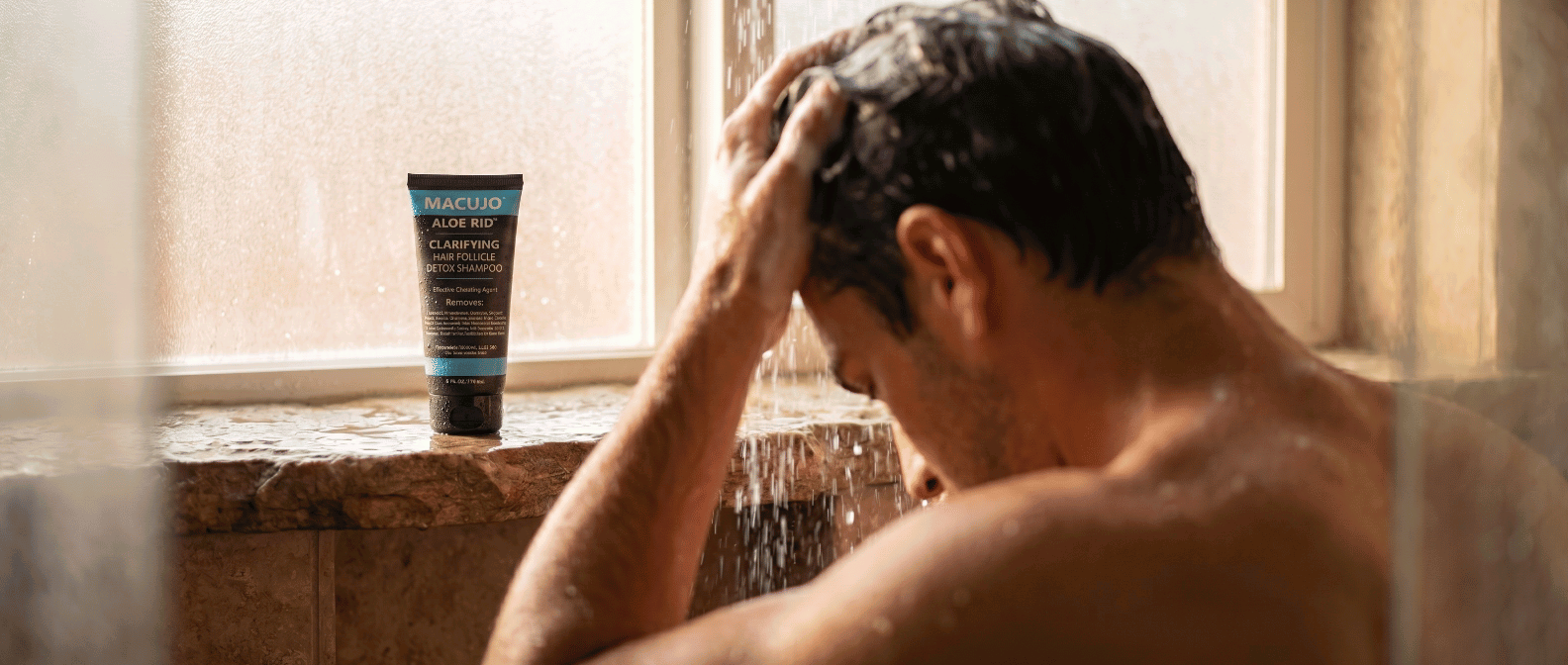 man-washing-hair-with-macujo